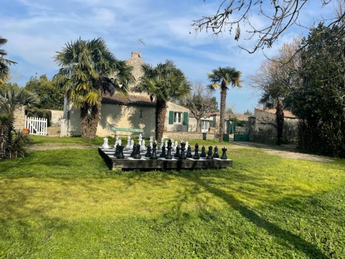 Le Chai Maison De Charme Pour Tribu Joyeuse Le Chateau-d'Oleron Luaran gambar