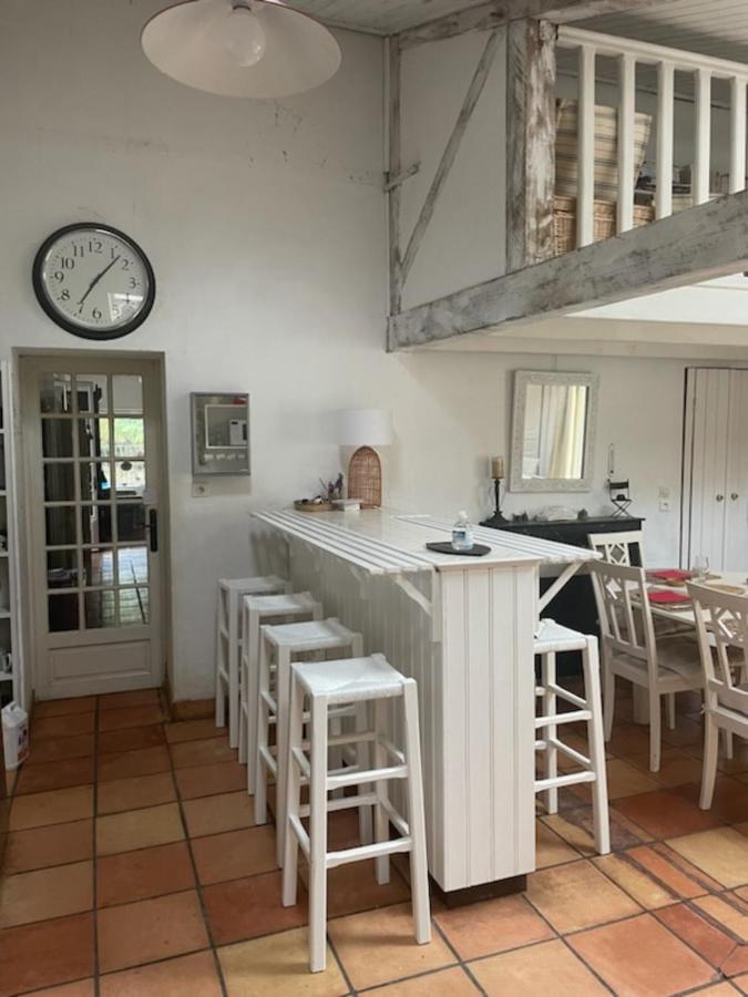 Le Chai Maison De Charme Pour Tribu Joyeuse Le Chateau-d'Oleron Luaran gambar